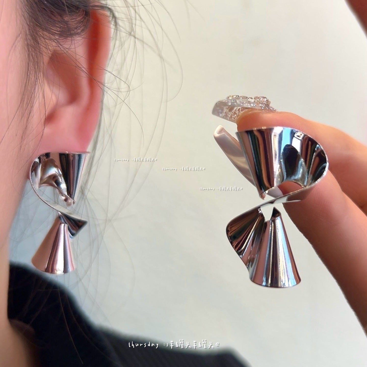 Wholesale Exaggerated glossy metal circle earrings