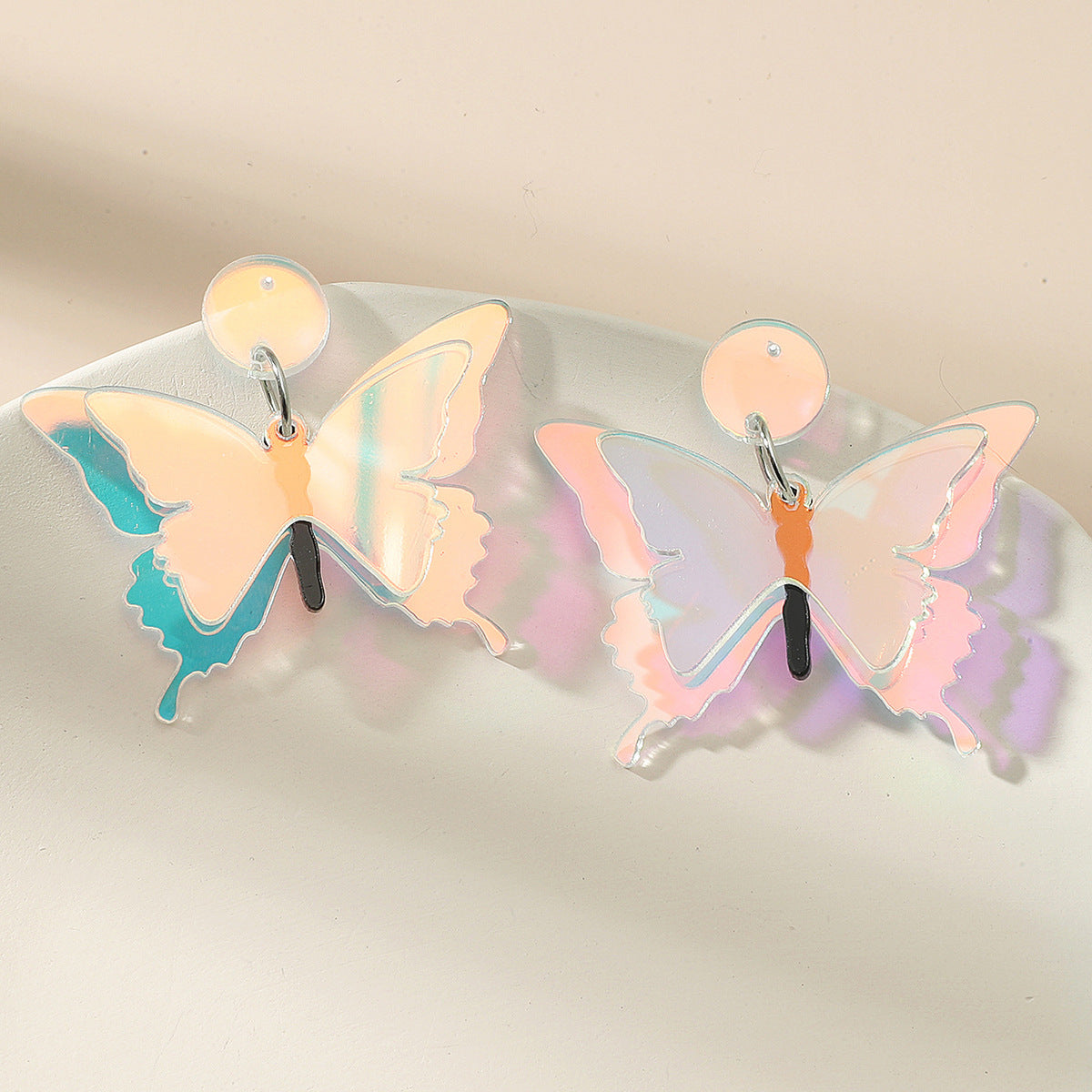Wholesale of New Summer Creative Colorful Love Butterfly Acrylic Earrings