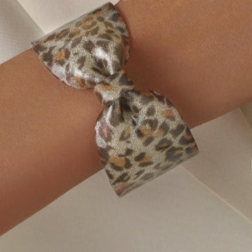 Wholesale Exaggerated shiny leopard-print bow resin bracelet