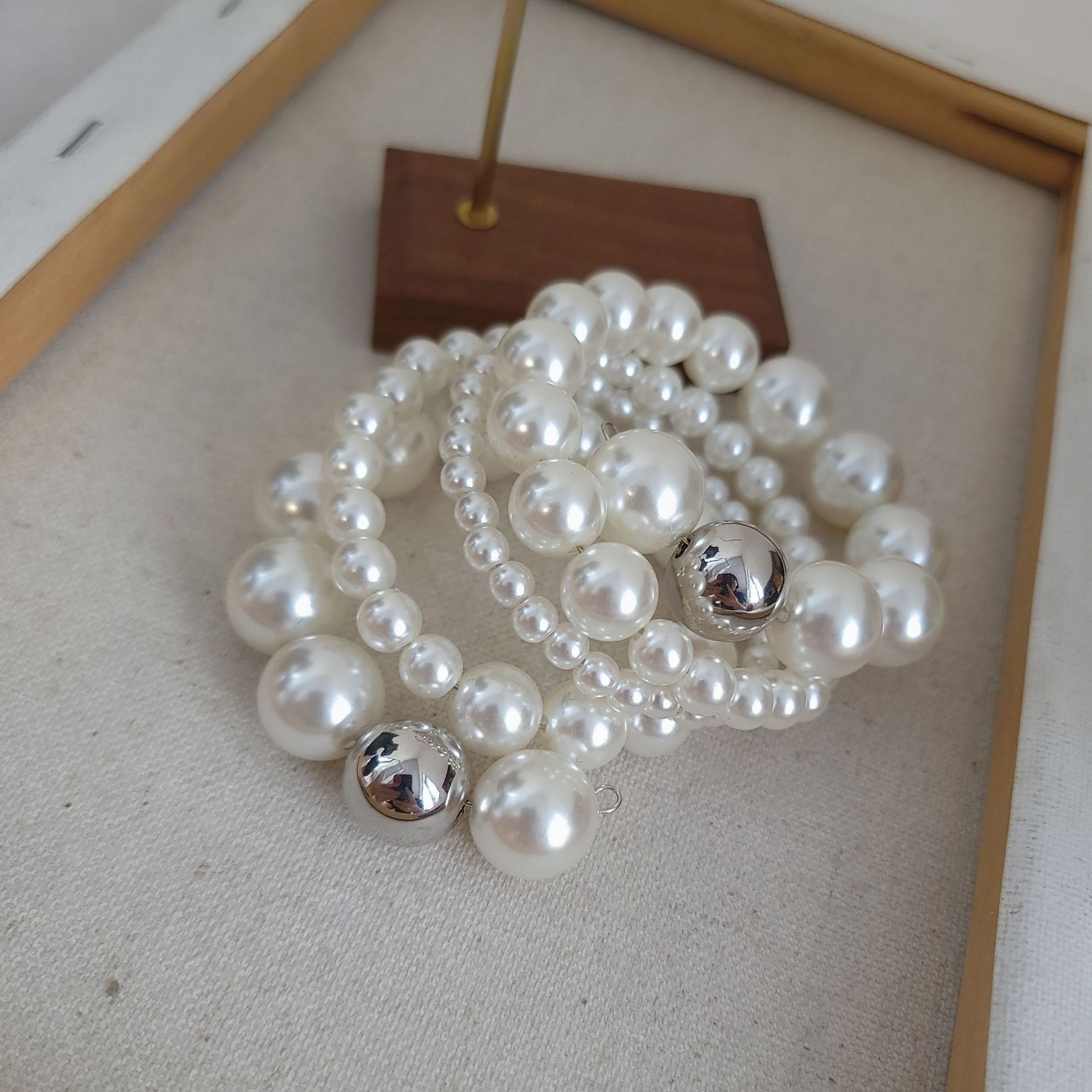 Wholesale Multi-layer Pearl Wrapped Alloy Bracelets