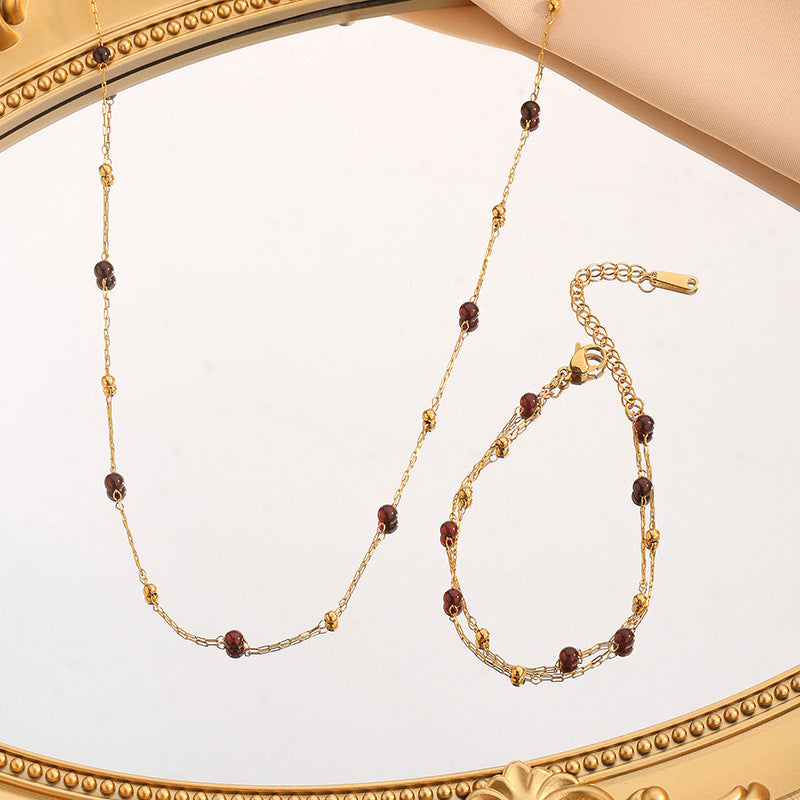 Wholesale Titanium Steel Gold Chain Wine Red Bead Necklace French Retro Style Fashion Jewelry Accessory For Gift Boutique Resale