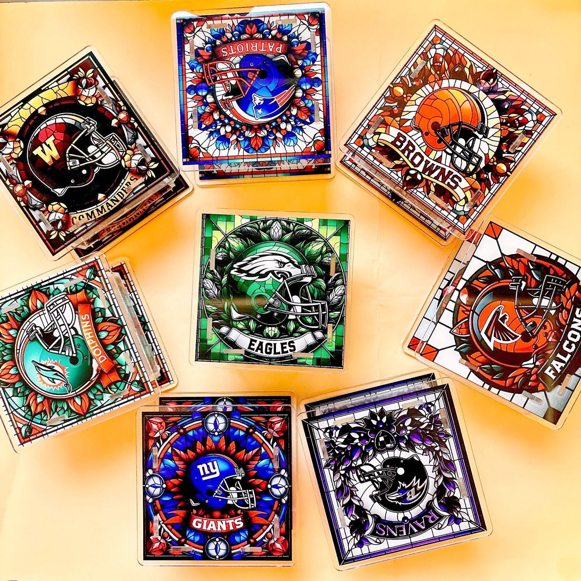 Wholesale Sporting Acrylic Pen Holder Popular Pen Box Creative Gift Stationery Student 10cm