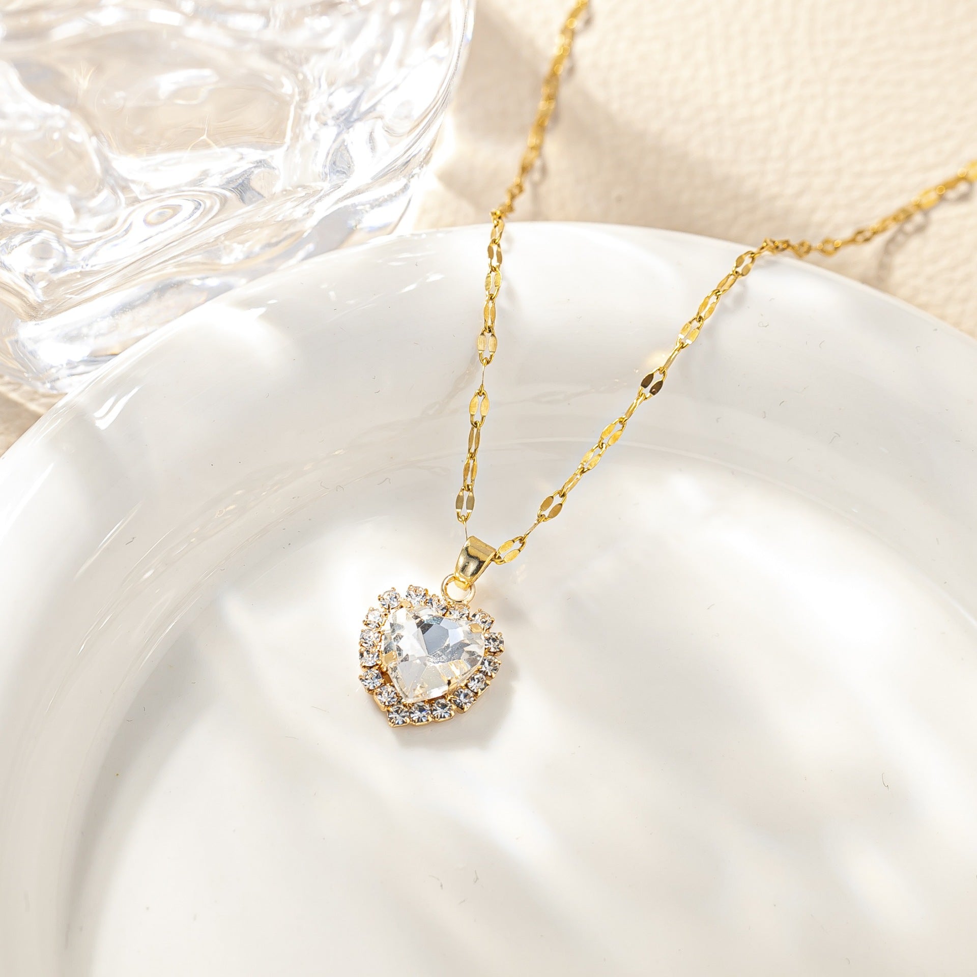 Wholesale Twelve Birthstone Necklace Micro-Inlaid Zirconia Heart-Shaped Clavicle Necklace