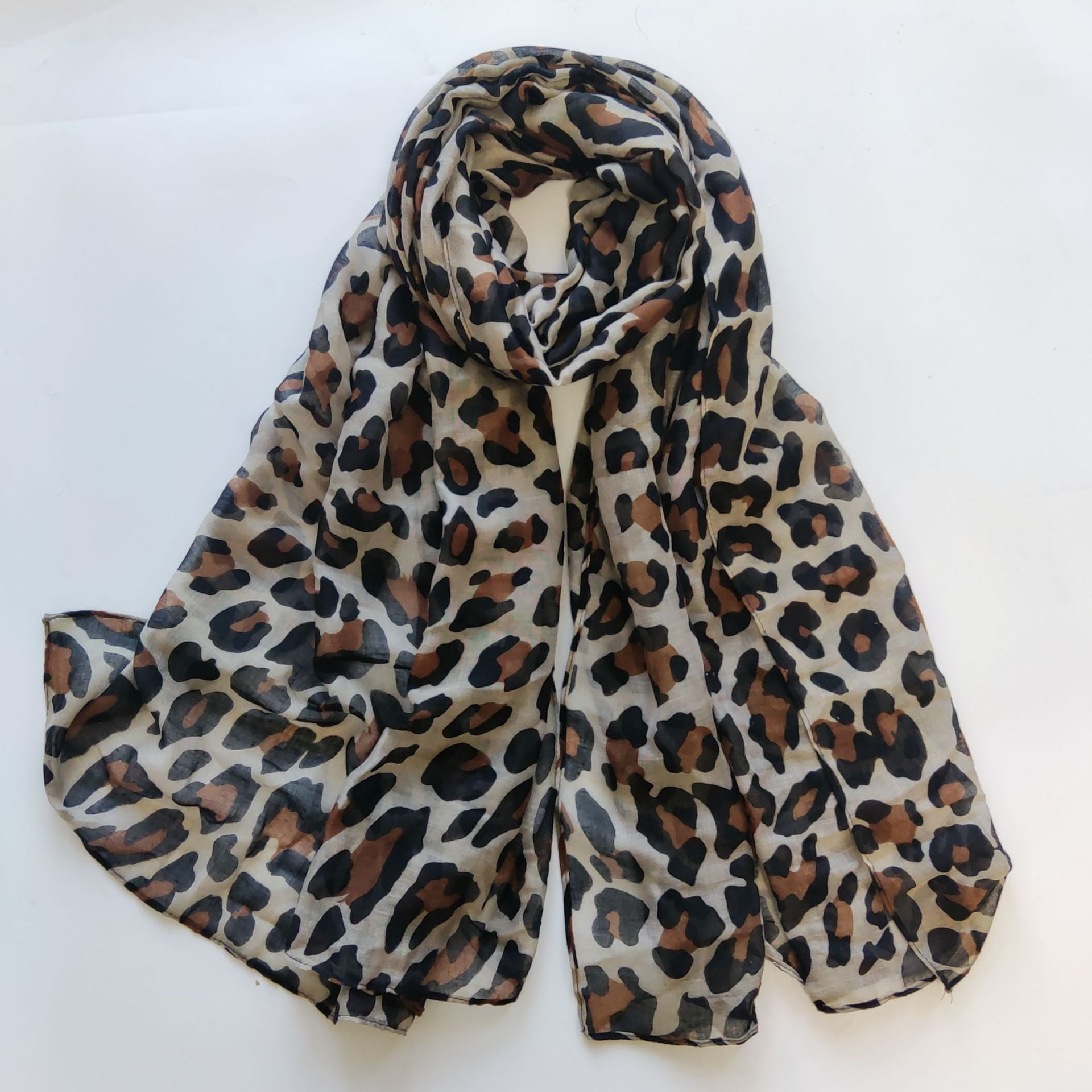 Wholesale Leopard Print Yarn Print Scarf