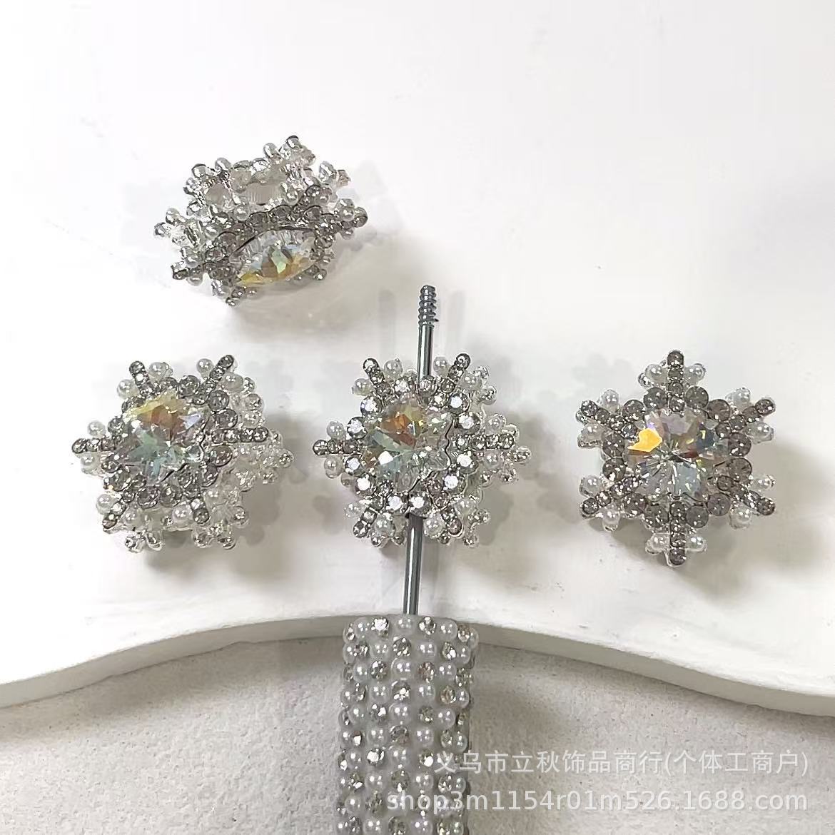 Wholesale  10pcs Snowflake inlaid with colored zircon straight hole beads