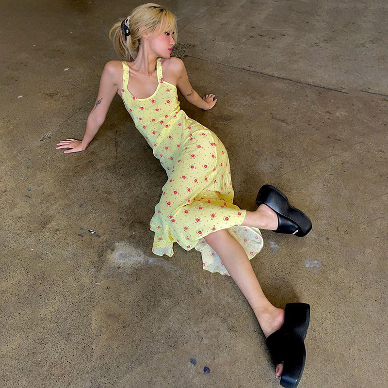 Wholesale Summer new  floral print strap dress sweet fresh beach dress