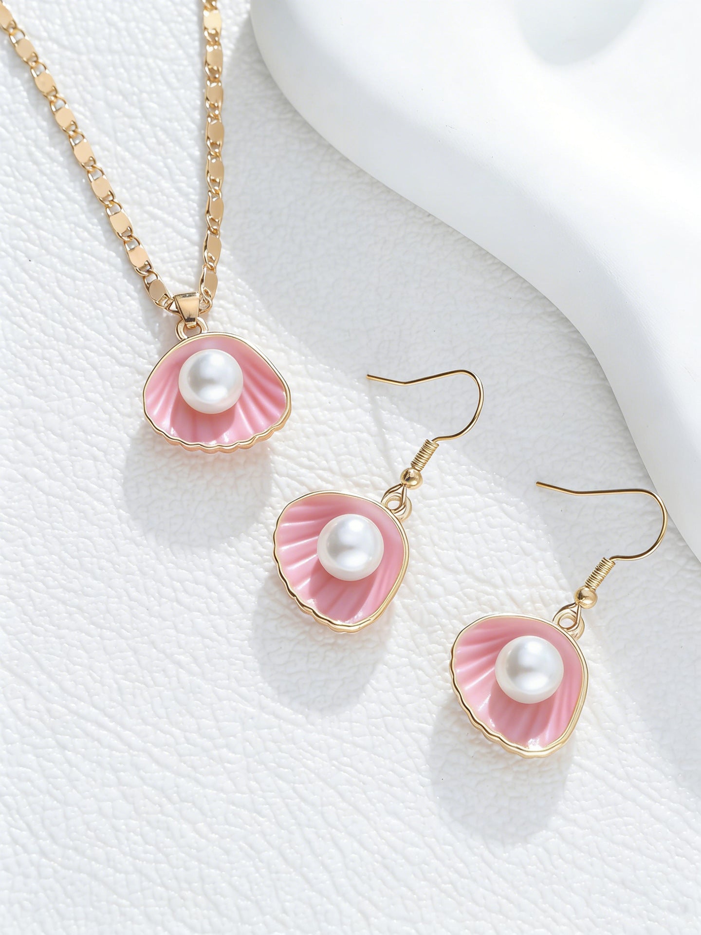 Wholesale Chic Pearl Sunflower Fan Shape 2 Piece Earrings And Necklace Set Alloy Electroplated Women S Jewelry Boutique Resale Party Wear