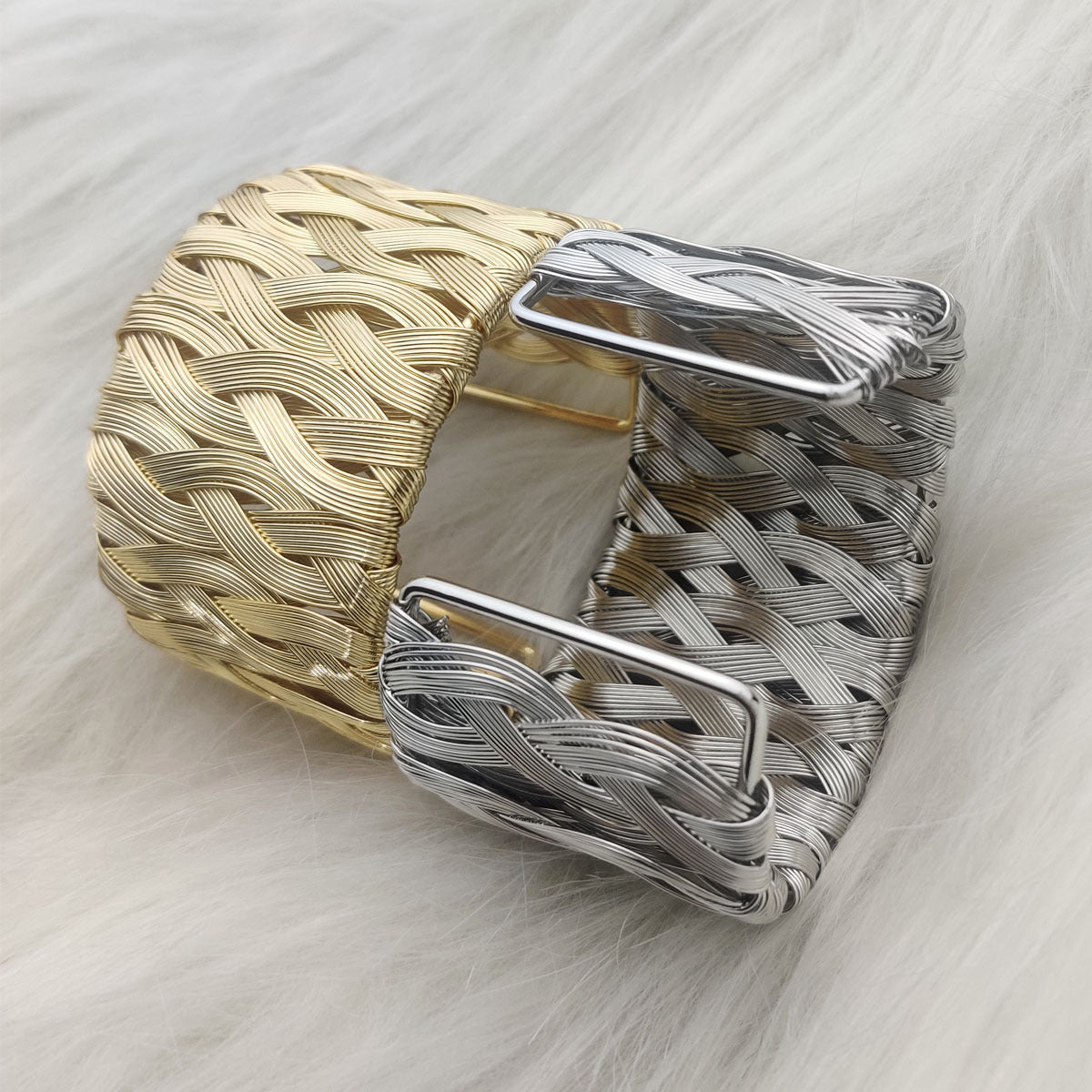 Wholesale Exaggerated Metal Hand-woven Fashion Wide Bracelet