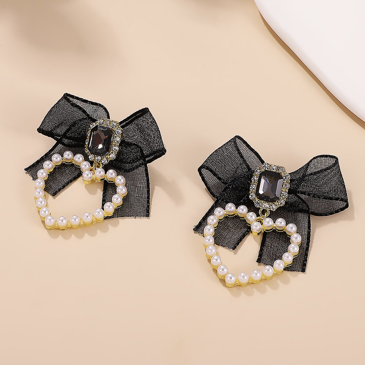 Wholesale Sweet bowknot ribbon pearl heart earrings