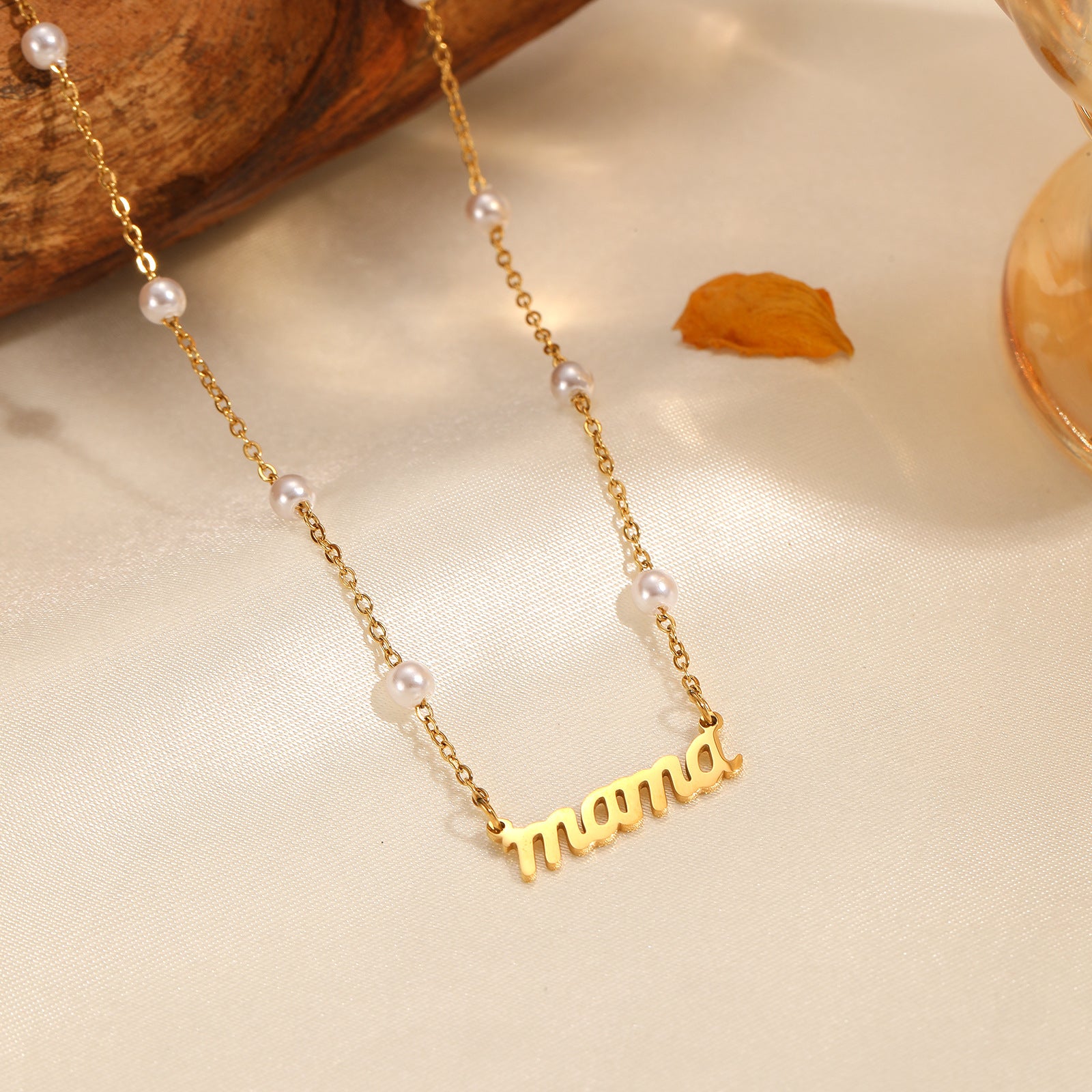 Wholesale Mother' s Day Letter Mama  Necklace Titanium Steel Necklace