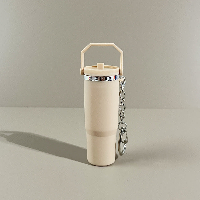 Wholesale Ice Cup Mini Tumbler Cup Keychains with Key Chain Pendant Can Put Lipstick Backpack Small Pendant Can Wrap