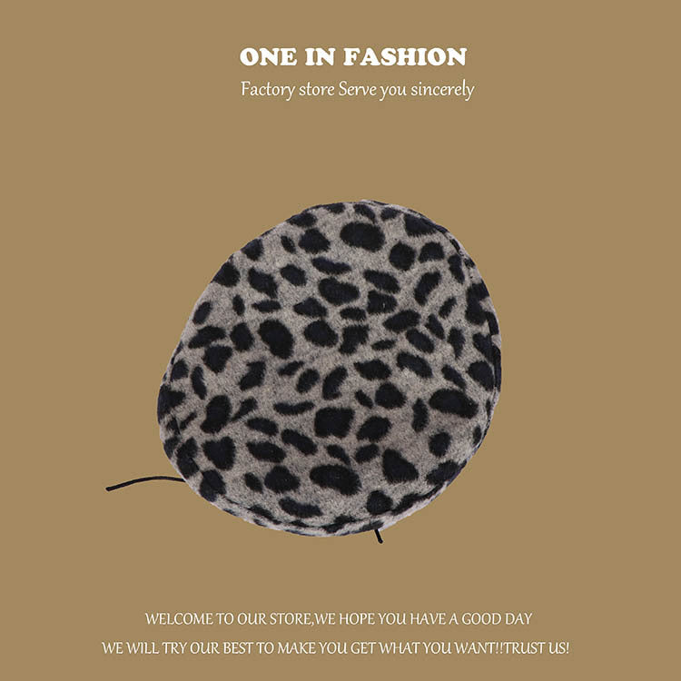 Wholesale Autumn and Winter Plush Thickened Leopard Print Beret