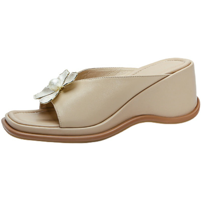 Wholesale Wedge slippers women's summer outer wear Pearl Flower muffin thick bottom women's sandals