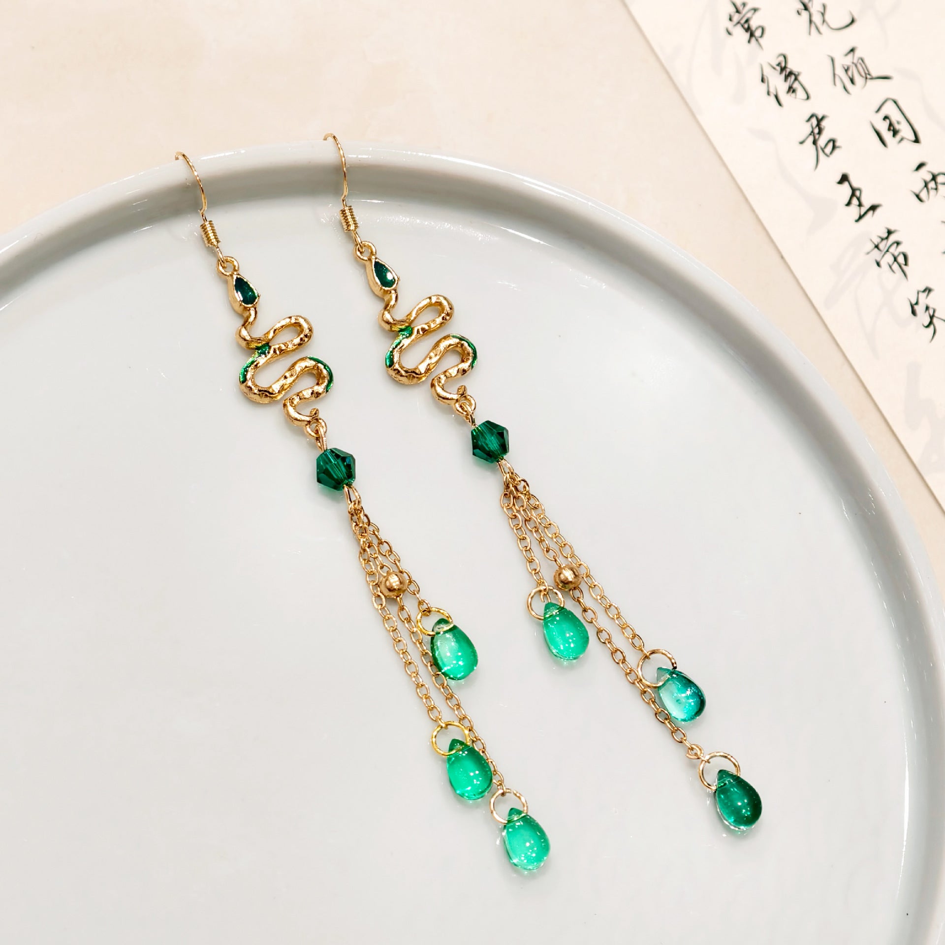 Wholesale Vintage court style ethnic antique earrings