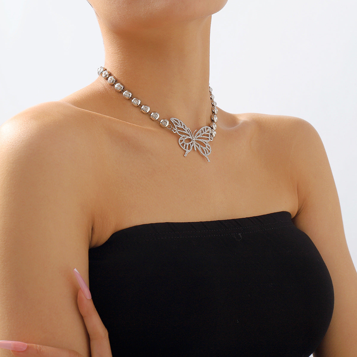 Wholesale Geometric Rhinestone Alloy Butterfly Necklace