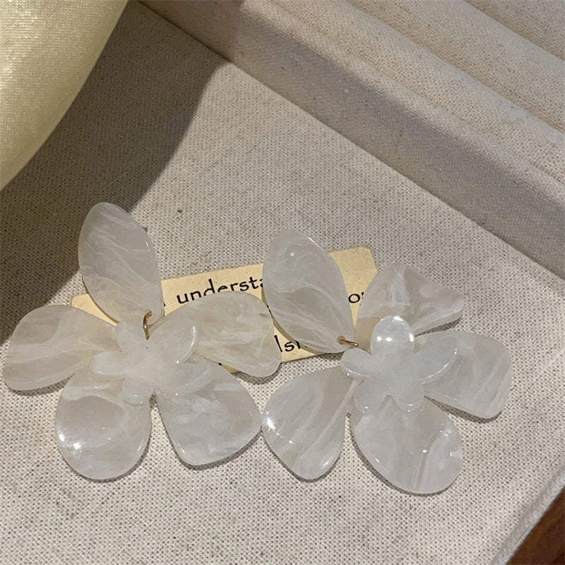 Wholesale Gardenia White Coffee French Retro Flower Earrings
