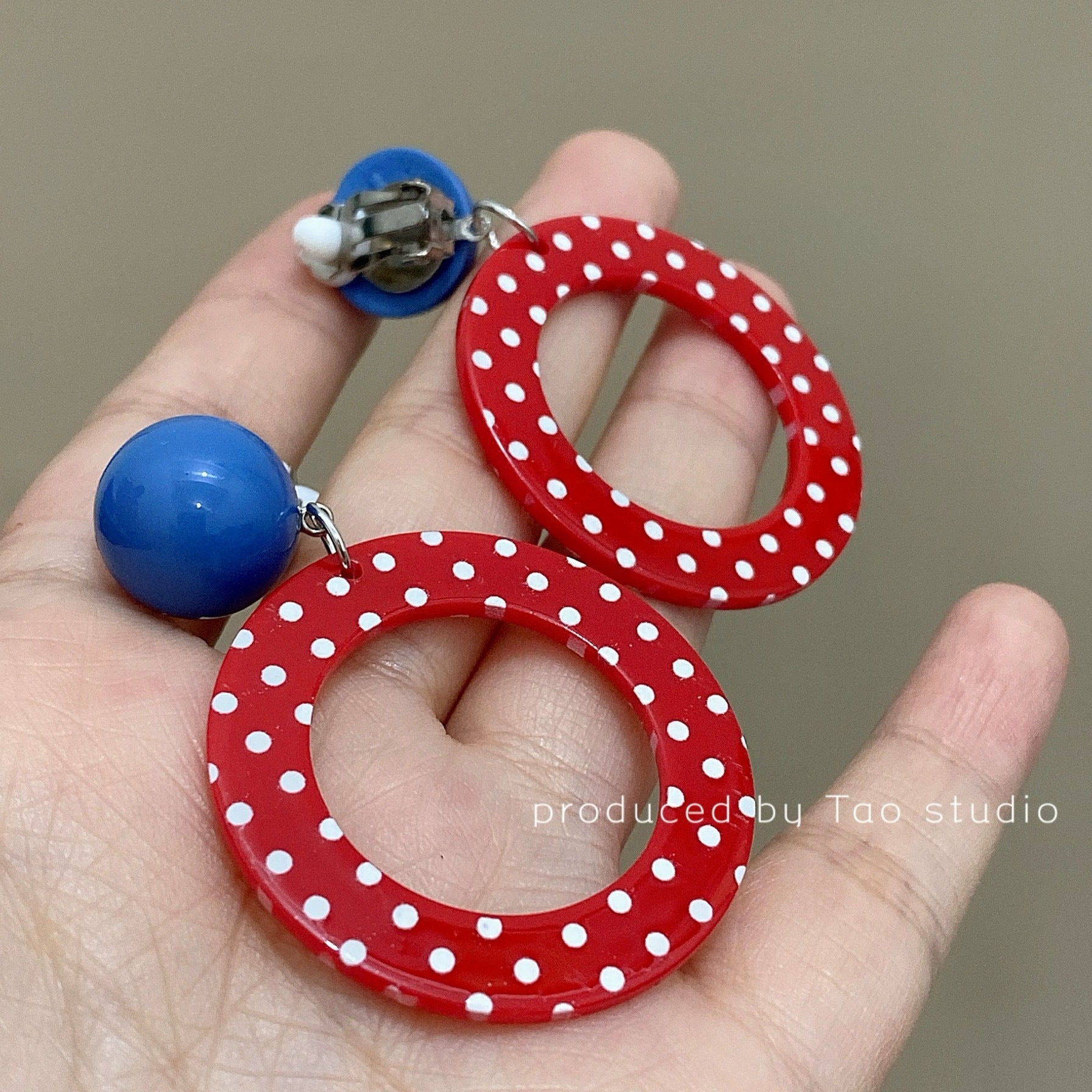 Wholesale Pretty Vintage earrings