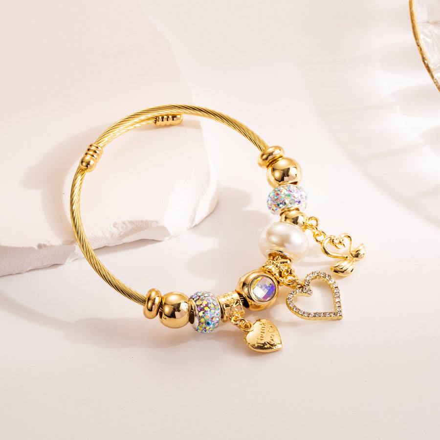 Wholesale Diamond encrusted crystal heart-shaped pendant bracelet