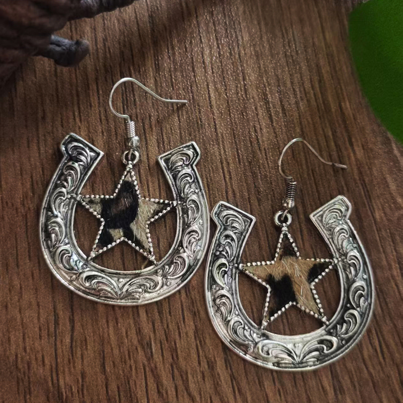 Wholesale Retro Western Five Point Star Pendant Earrings White Zinc Alloy Women S Party Everyday Fashion Accessory