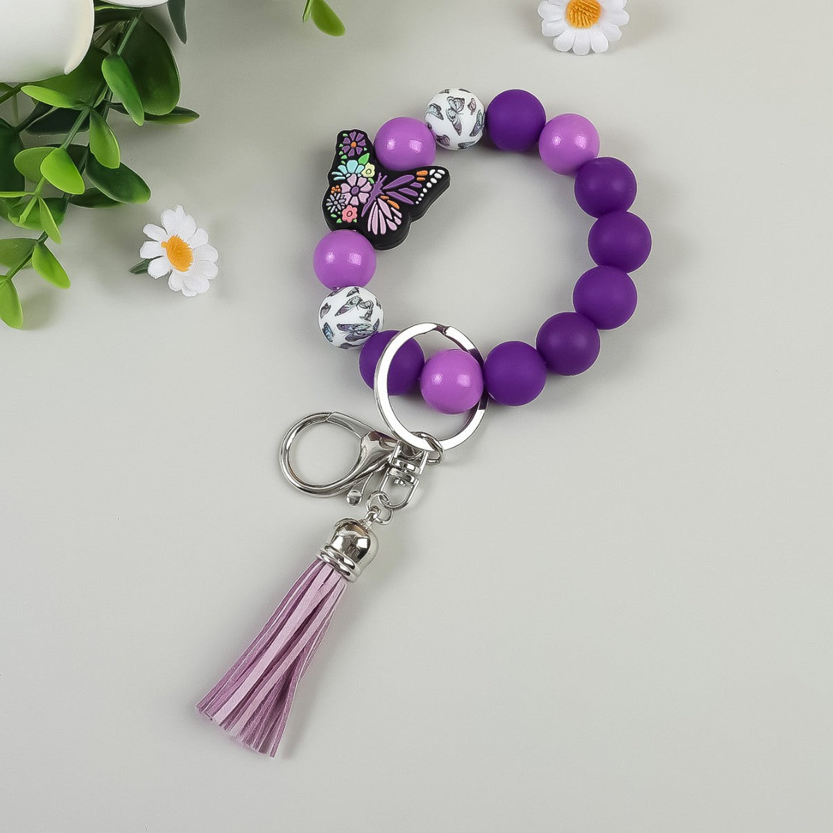 Wholesale Butterfly Pendant Beaded Wristlet Keychain Solid Color Silicone Wooden Keychain