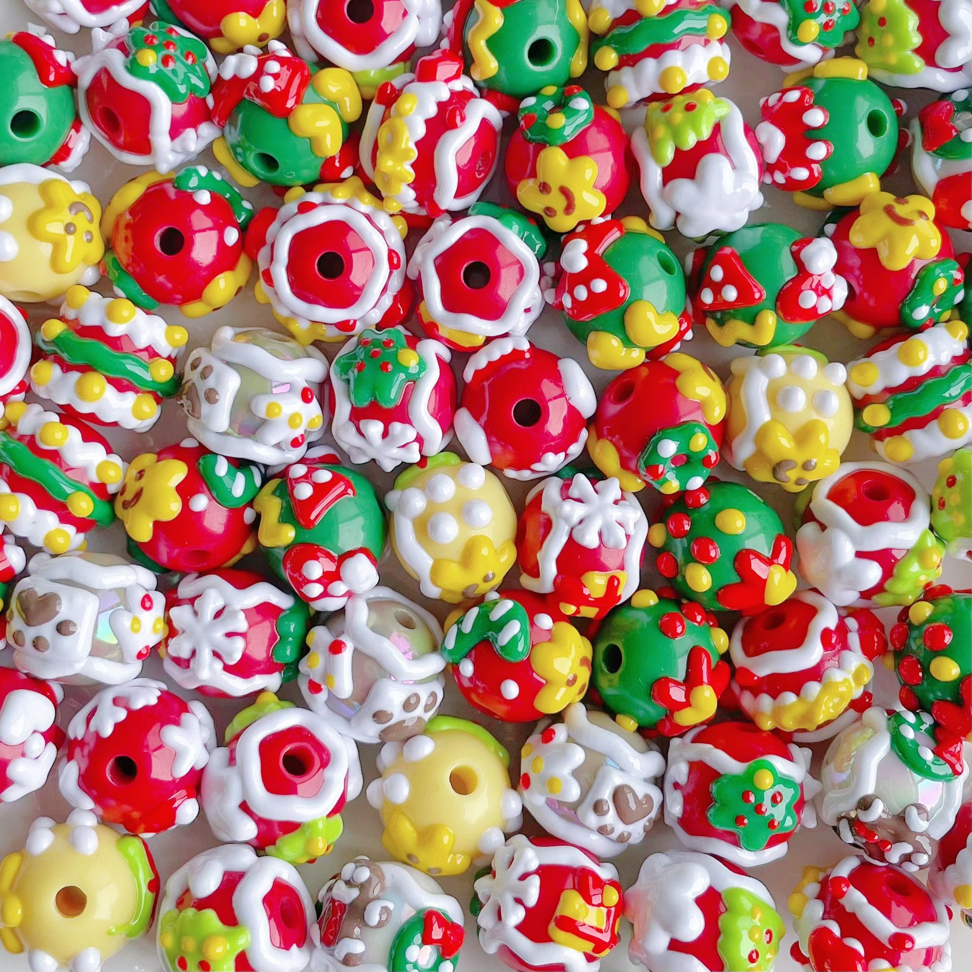 Wholesale 10pcs Christmas 12-style Mixed DIY Hand-painted Acrylic Beads