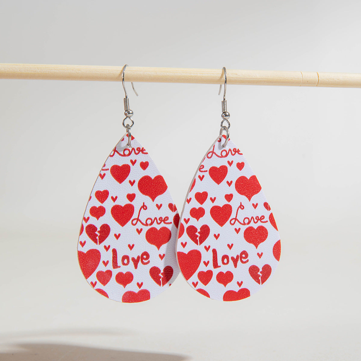 Wholesale Waterdrop Peach Heart Valentine' s Day Sparkling Love Earrings