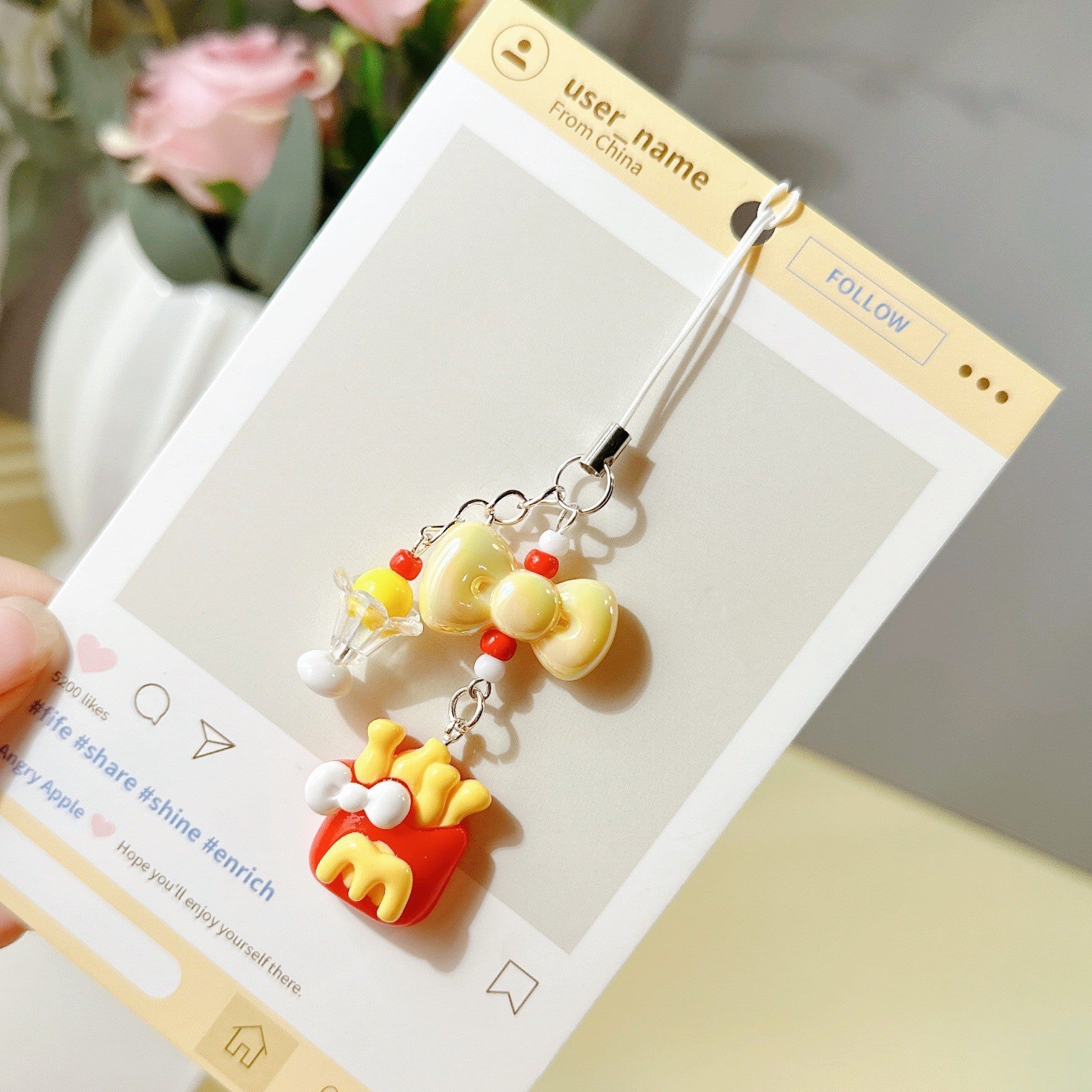 Wholesale Strawberry cake bead cute keychain