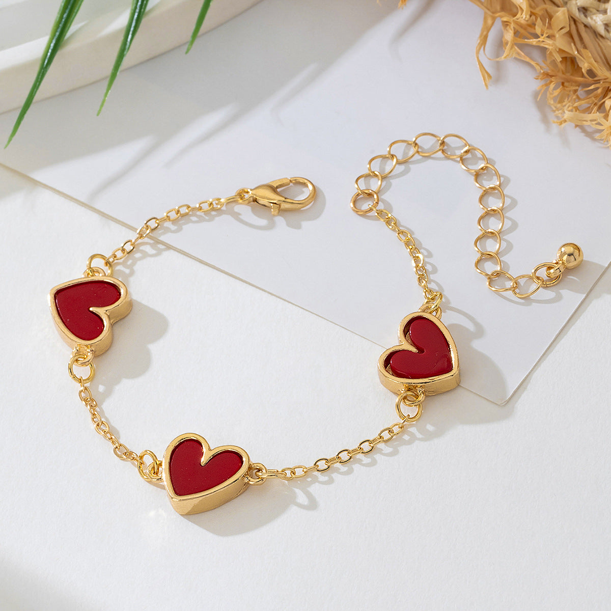 Wholesale 1 Fashion Simple Design Sense Red Metal Phnom Penh Love Cute Peach Heart Lady Bracelet