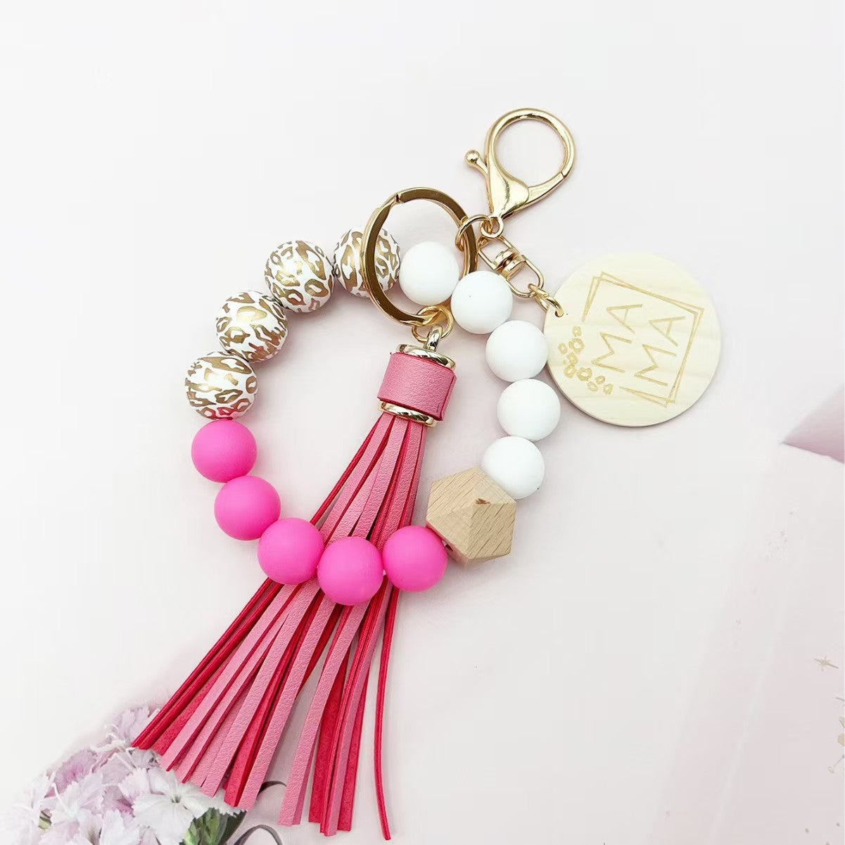 Wholesale Chic Purple Silicone Bead Tassel Keychain Bag Charm With Wooden MAMA Pendant Casual Gift For Couple Car Key Accessory Resale