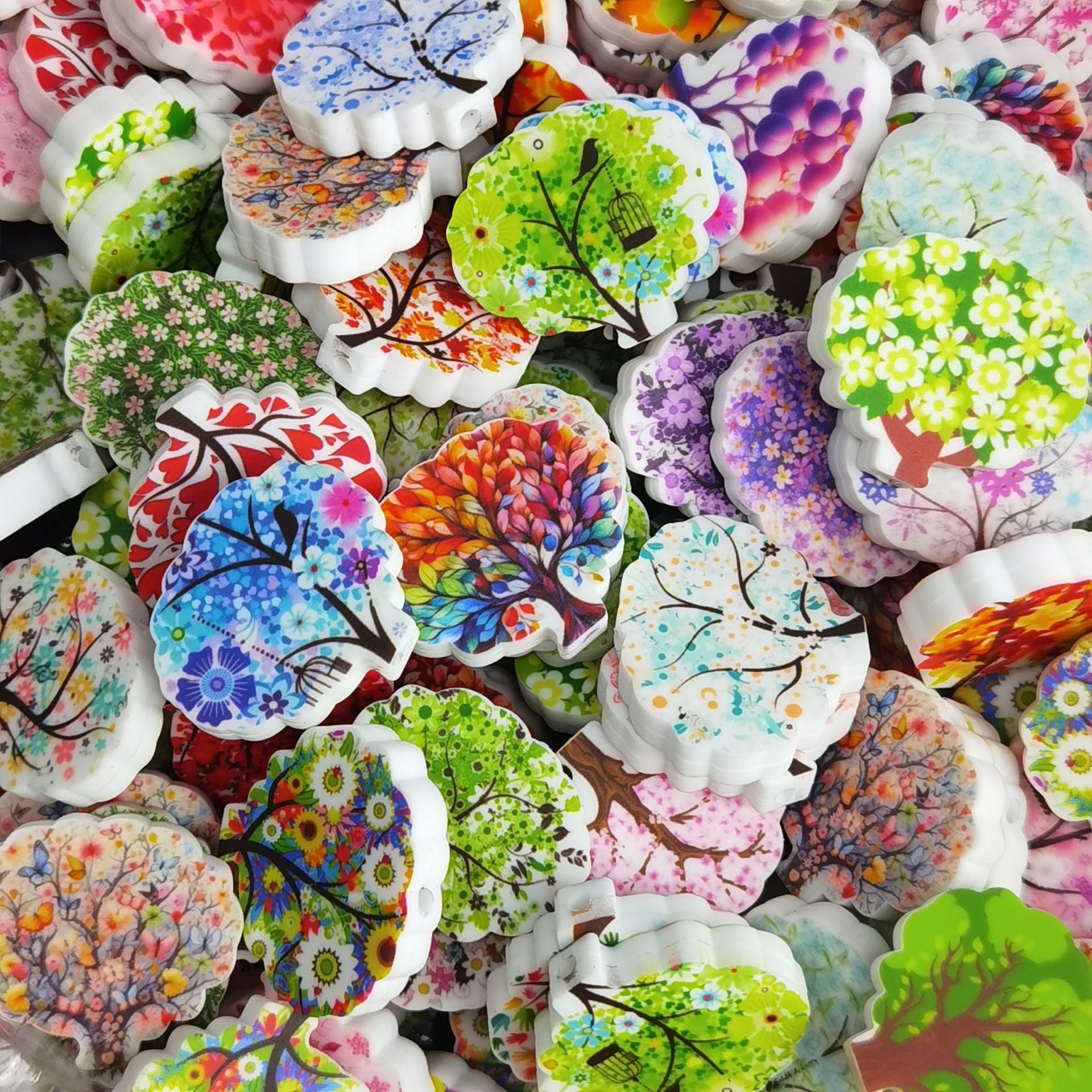 Wholesale 30pcs Colorful and diverse tree shaped flower printing Focal Beads