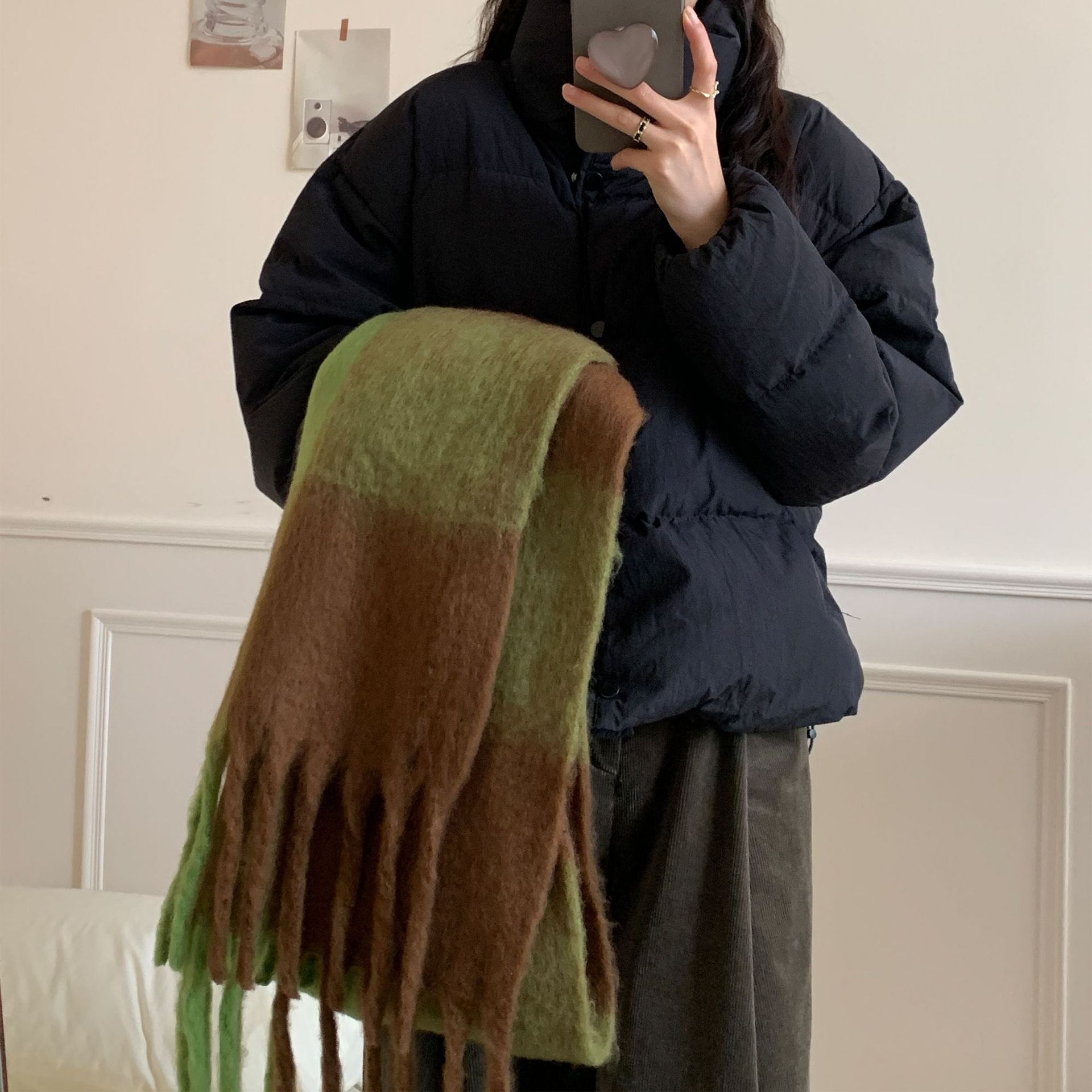 Wholesale Autumn and Winter Warmth and Thickening The Atmosphere, Two-color Mohair Large Check Scarf