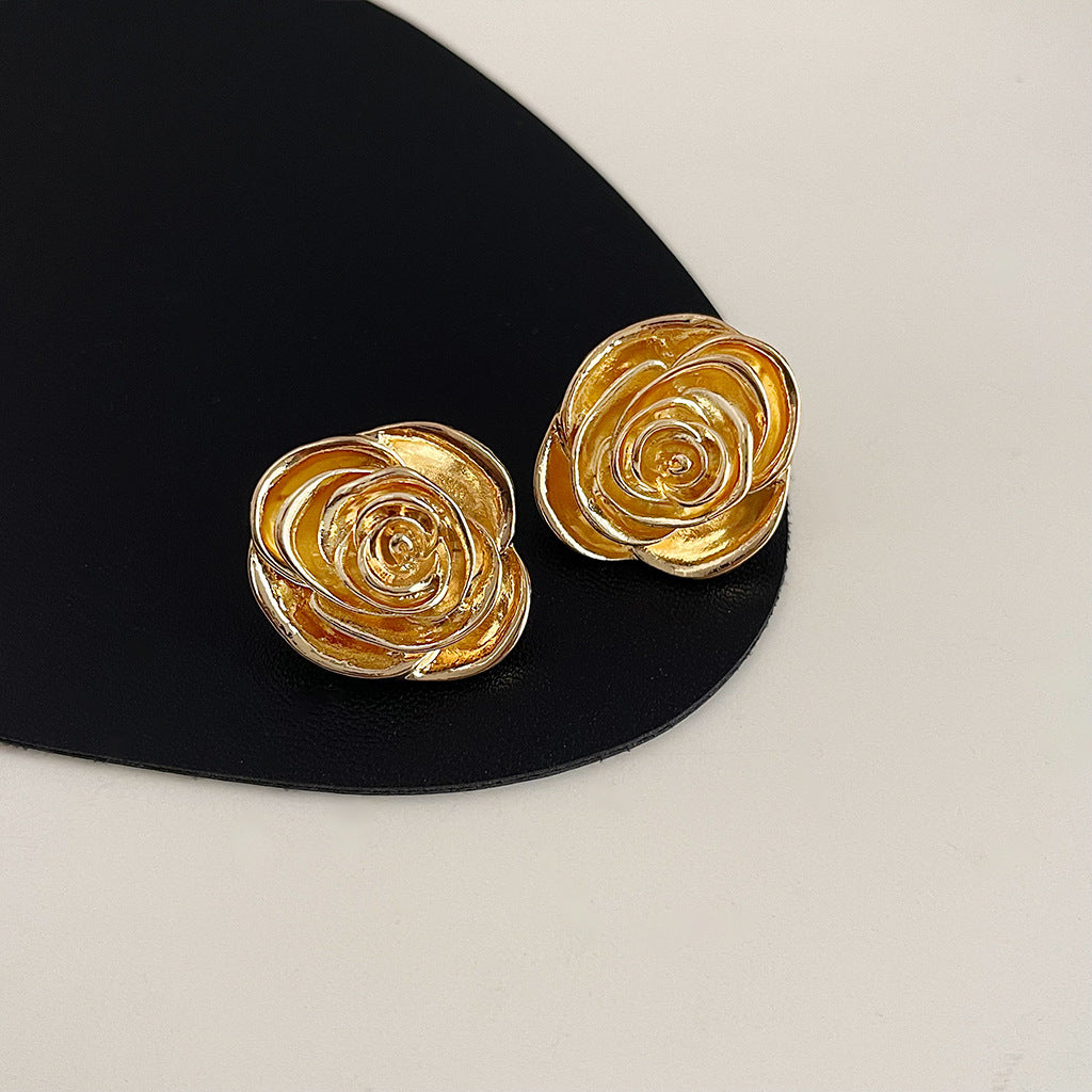Wholesale Retro geometric metallic irregular earrings
