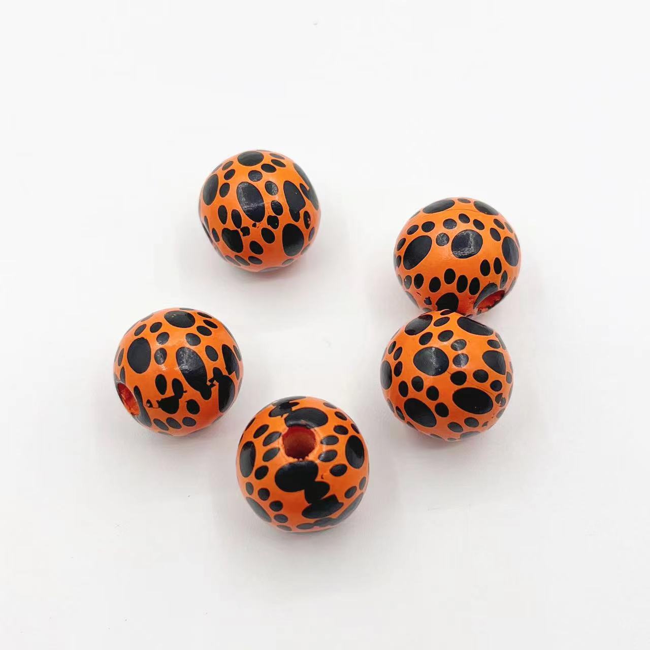 Wholesale 50PCS/PACK Bear Paw Cat Paw Printed Wooden Beads