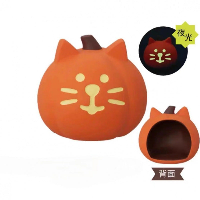 Wholesale  Cat Themed Miniature Resin Ornaments Decorative Accent for Wedding Gift