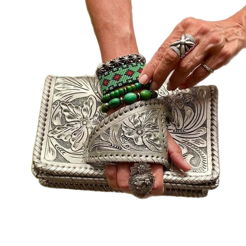 Wholesale PU Silver Embossed Trendy Western Retro Clutch Handbag With Braided Pattern Boutique Evening Party Bag For Women