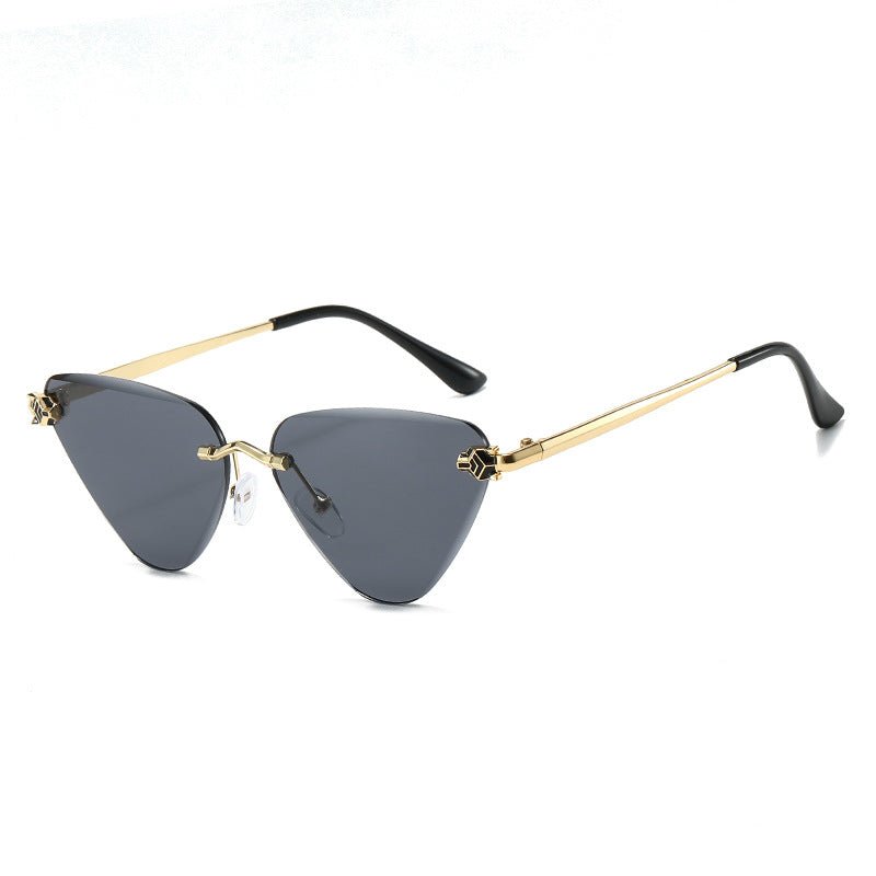 Wholesale Frameless Triangle Diamond-cut Fashion Panda Sunglasses