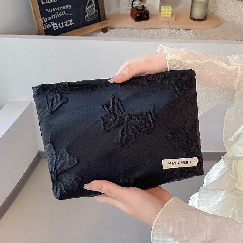 Wholesale MAY RABBIT new retro embossed flower high quality cosmetic bag large capacity canvas bag female liner bag