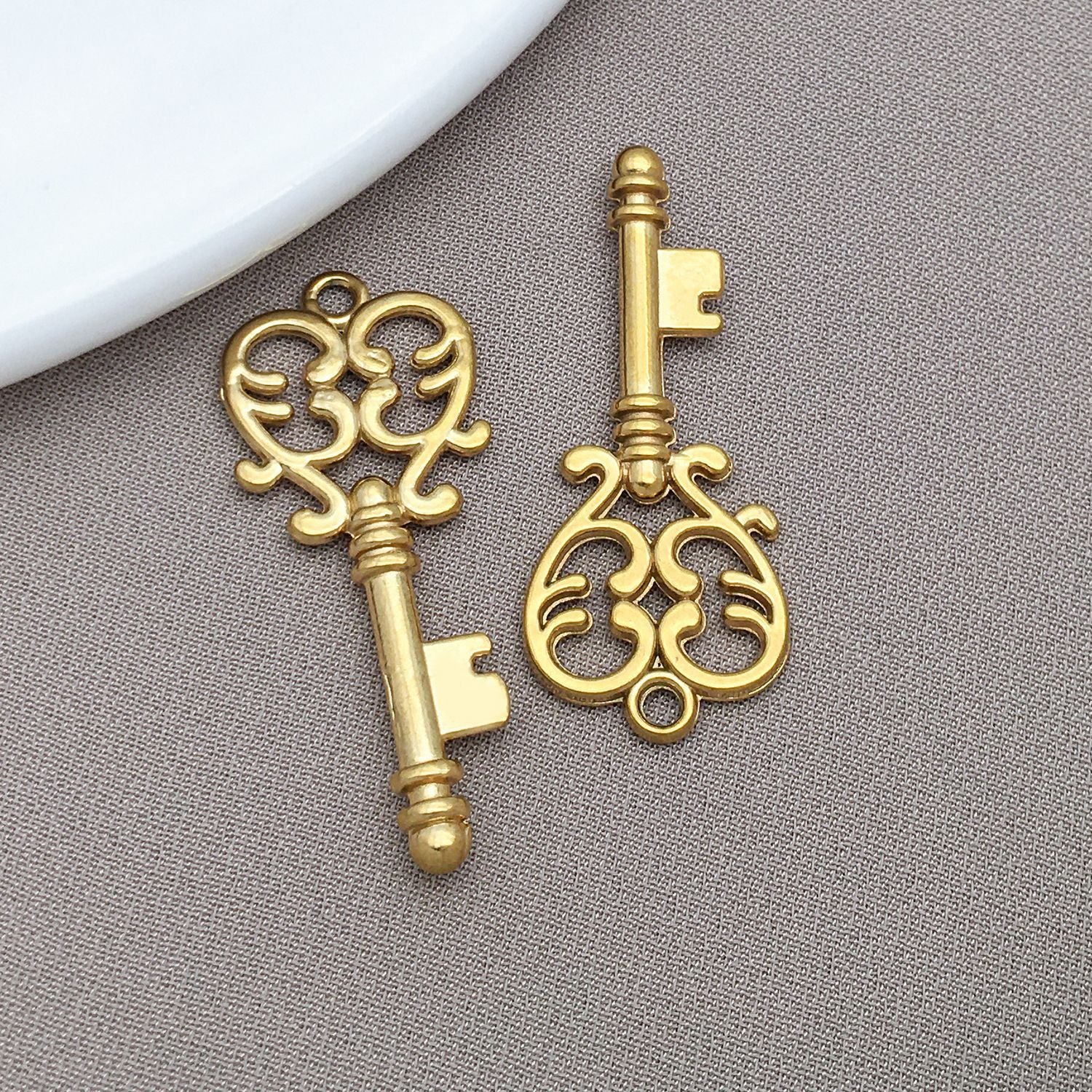 Wholesale Smooth Love Key Love Lock Stainless Steel Pendant