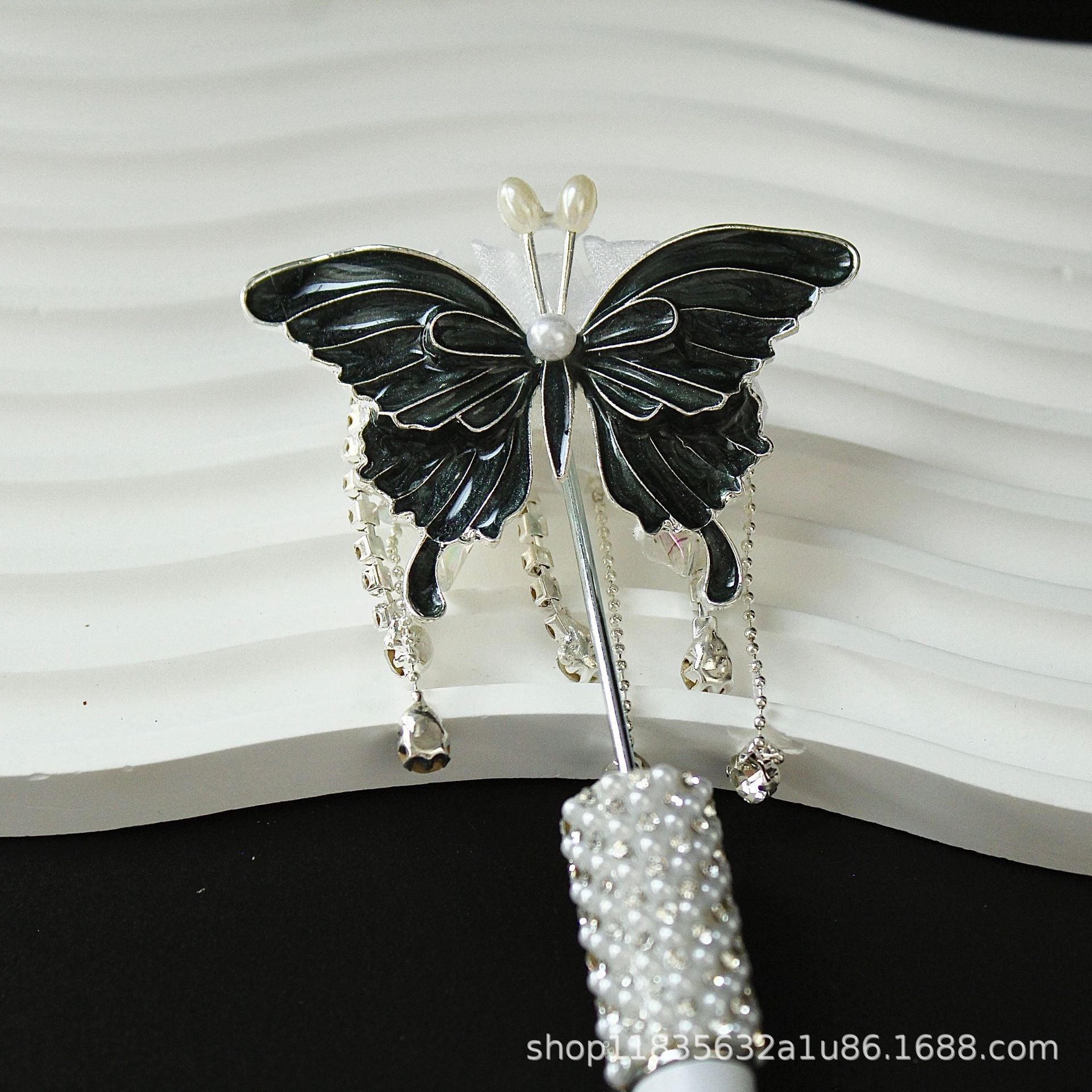 Wholesale 10pcs colored butterfly diamond ball tassel beads