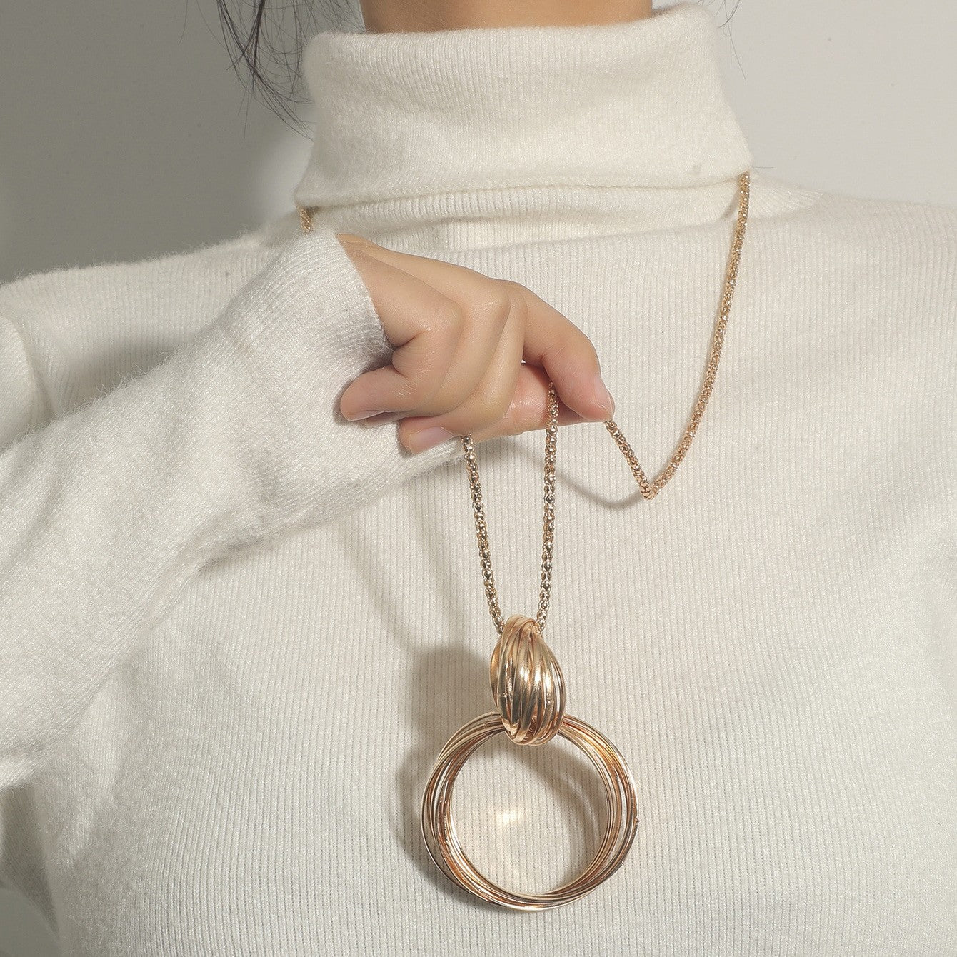 Wholesale Women's jewelry pendant simple temperament necklace