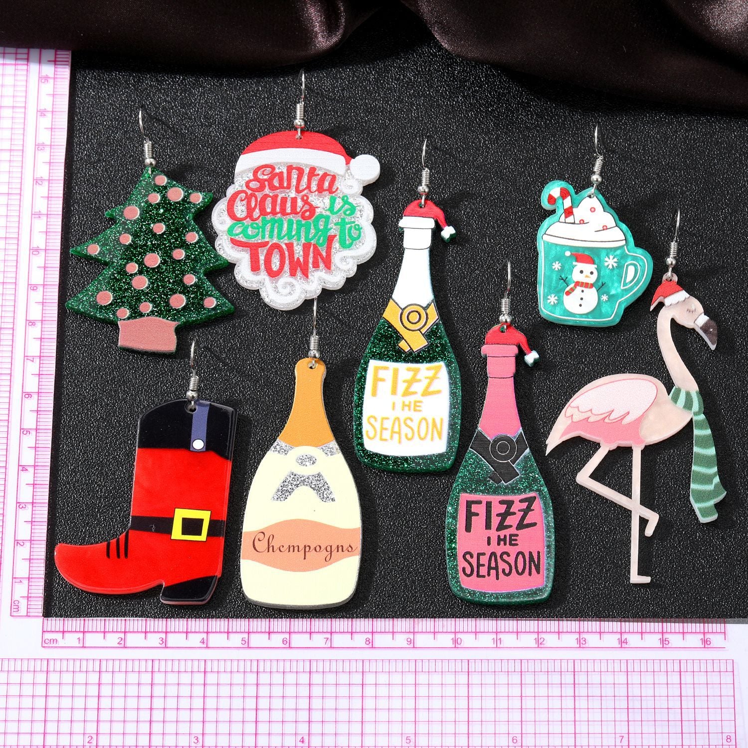 Wholesale 5pcs/pack Cartoon Acrylic Christmas Earrings Snowman Earrings