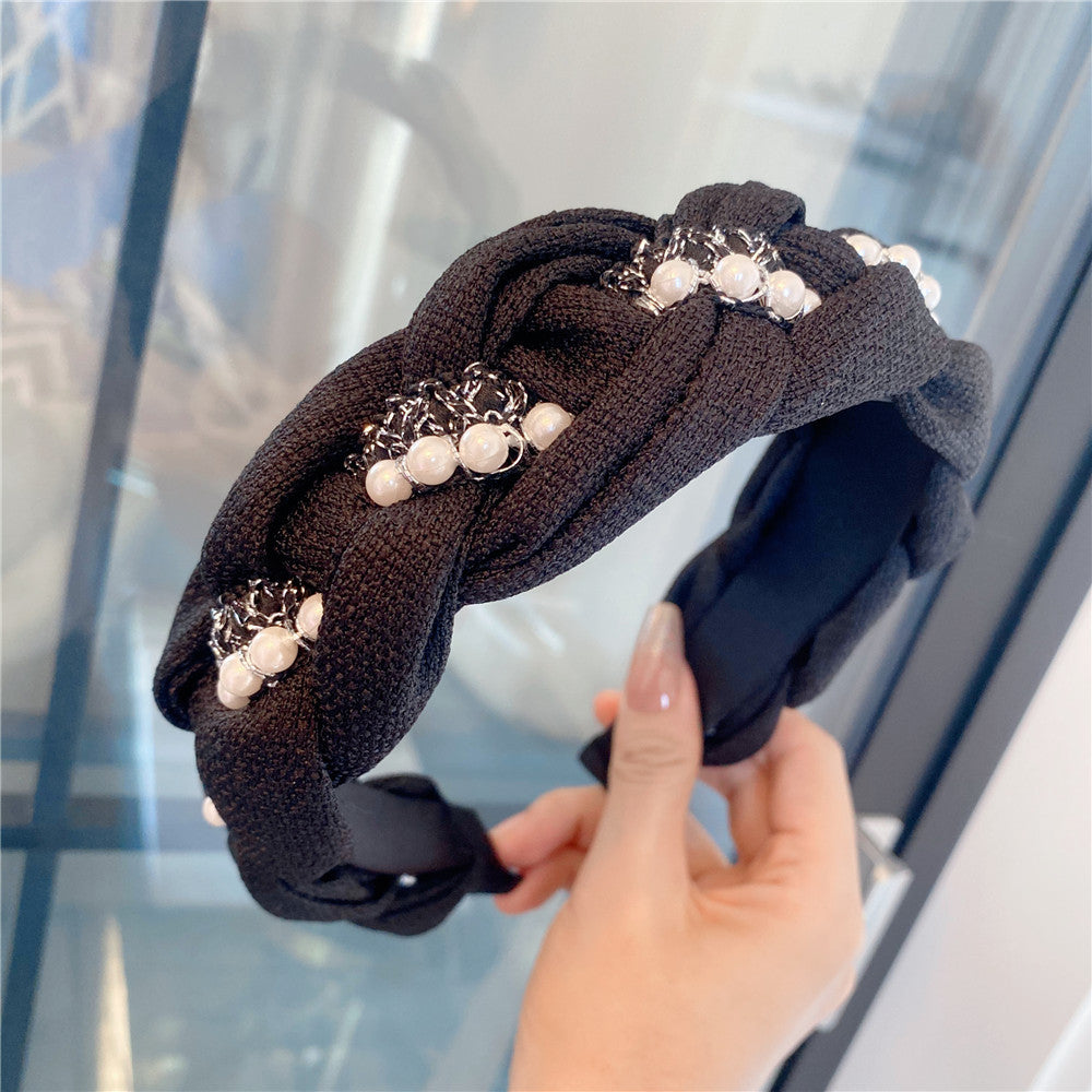 Wholesale Autumn and Winter Style French Retro Wide-brimmed High Skull Pearl Braided Headband