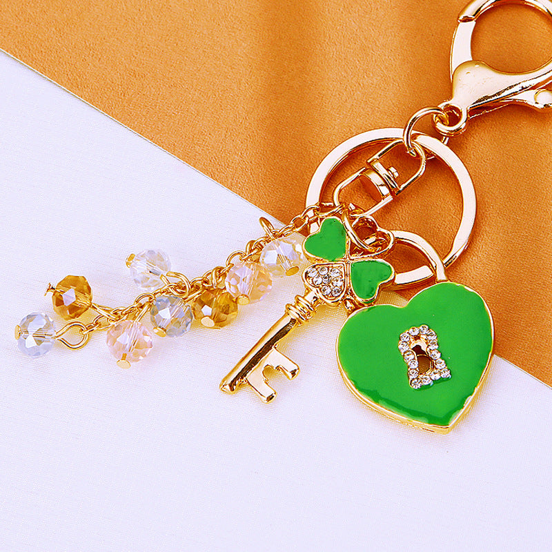 Wholesale Pink Four Leaf Clover Love Lock Keychain Rhinestone Inlaid Metal Car Key Ring Fashion Accessory Gift