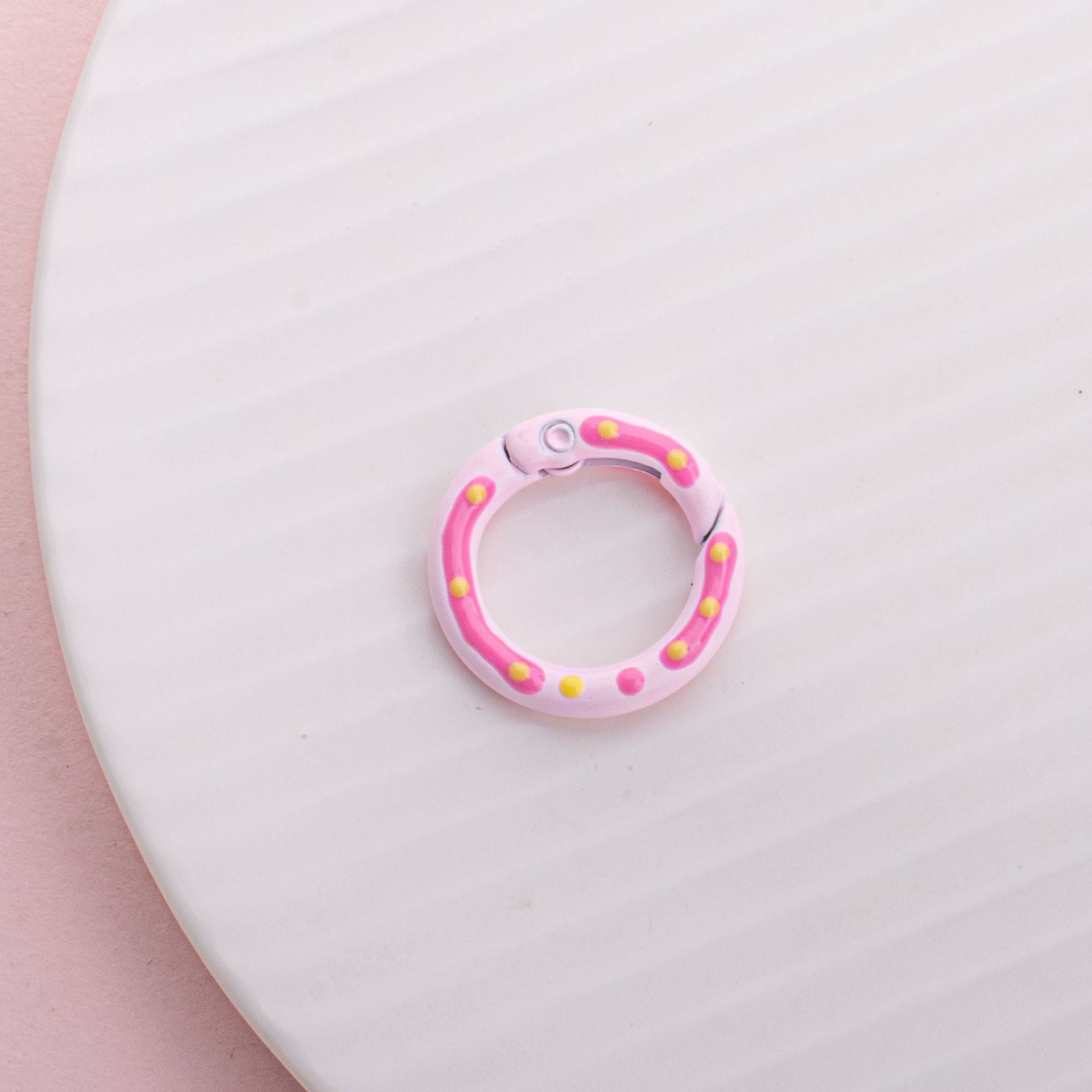 Wholesale Childlike Spring Buckle Double-sided Paint Hand-painted Colorful Polka Dot Round Alloy Keychain