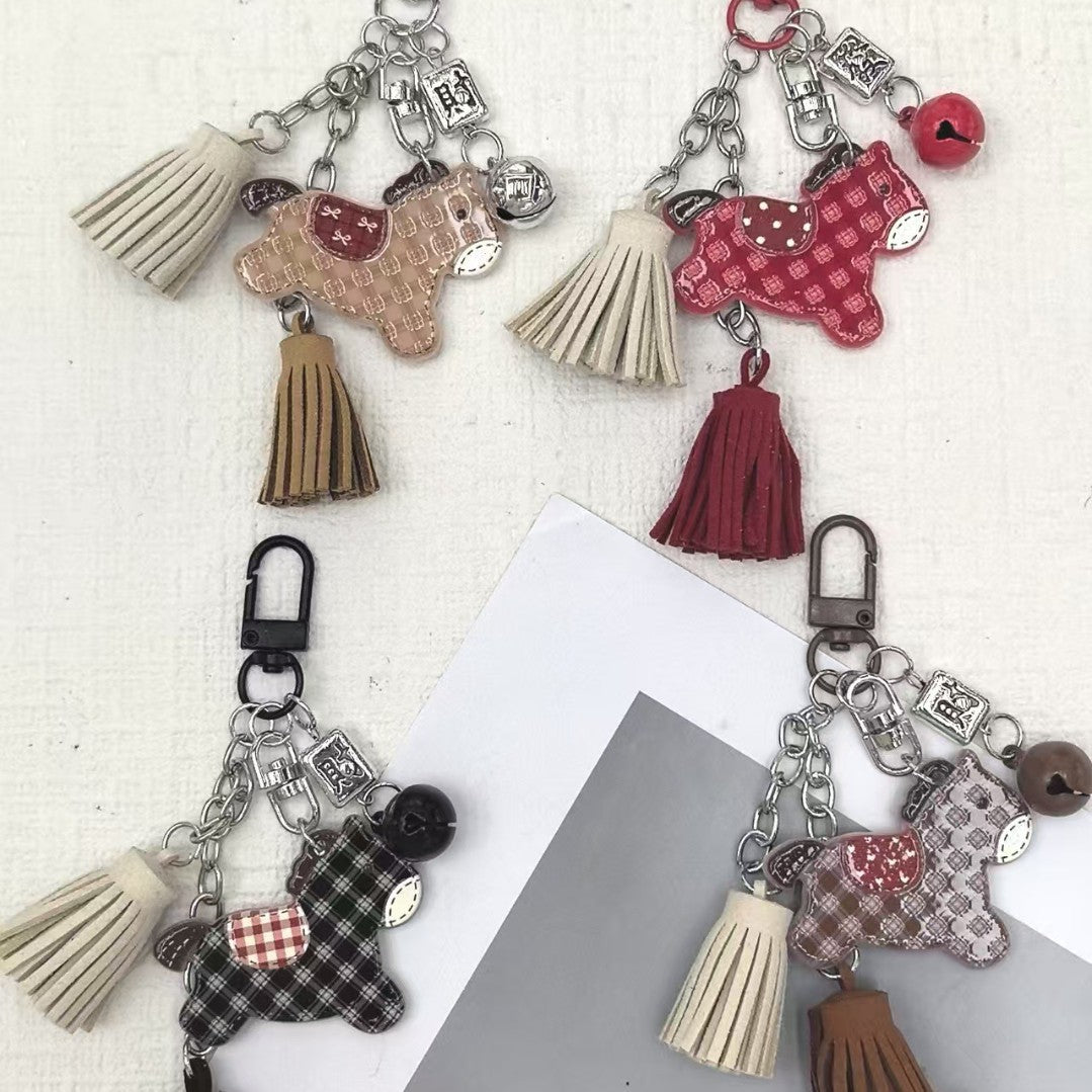 Wholesale Mesh horse tassel pendant acrylic keychain