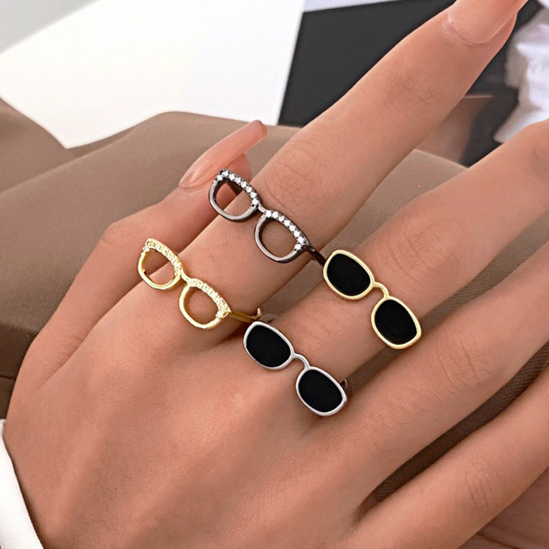 Wholesale Mini Women's Distinctive Creative Opening Couple's Ring