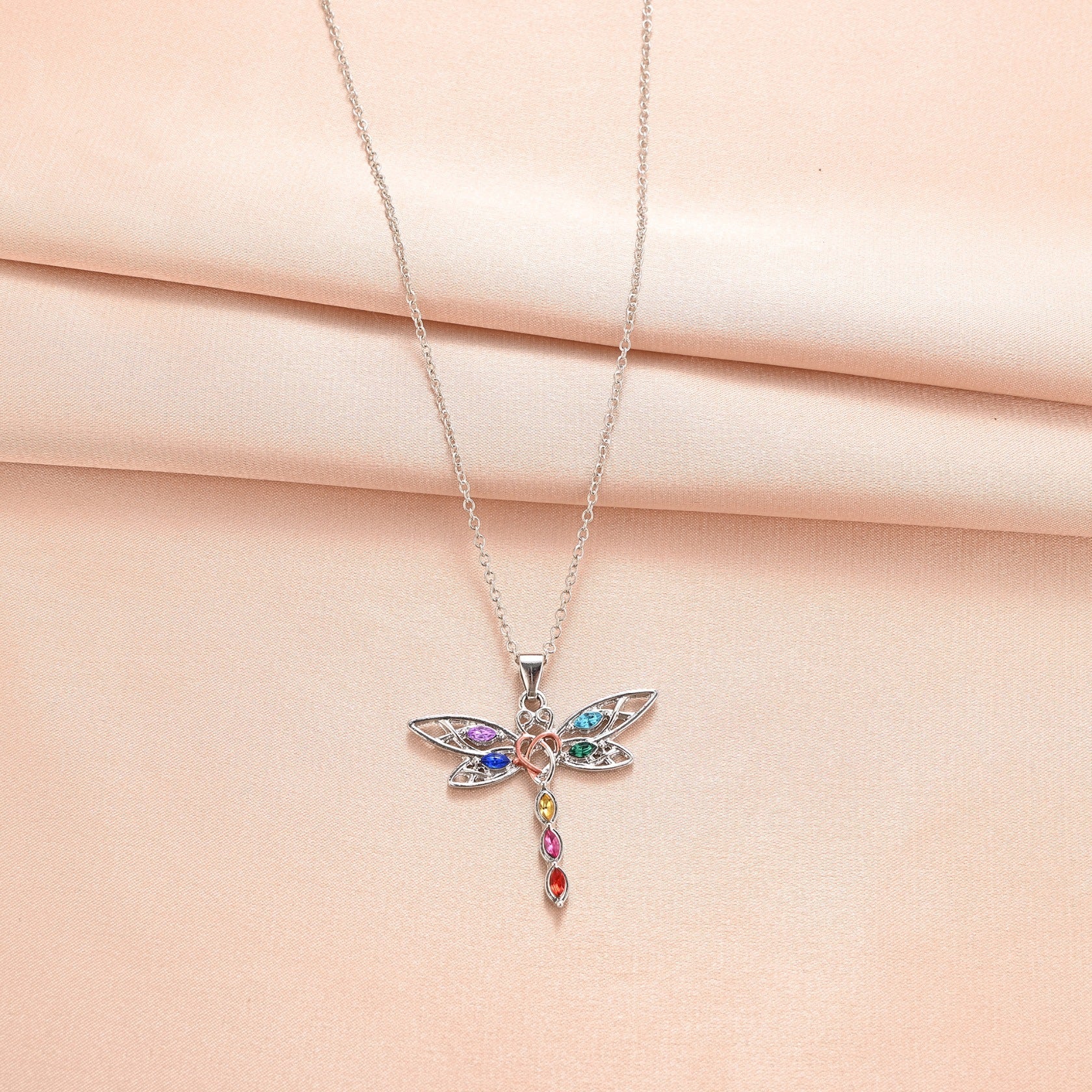 Wholesale creative Dragonfly two-color accessories pendant simple diamond jewelry clavicle chain jewelry