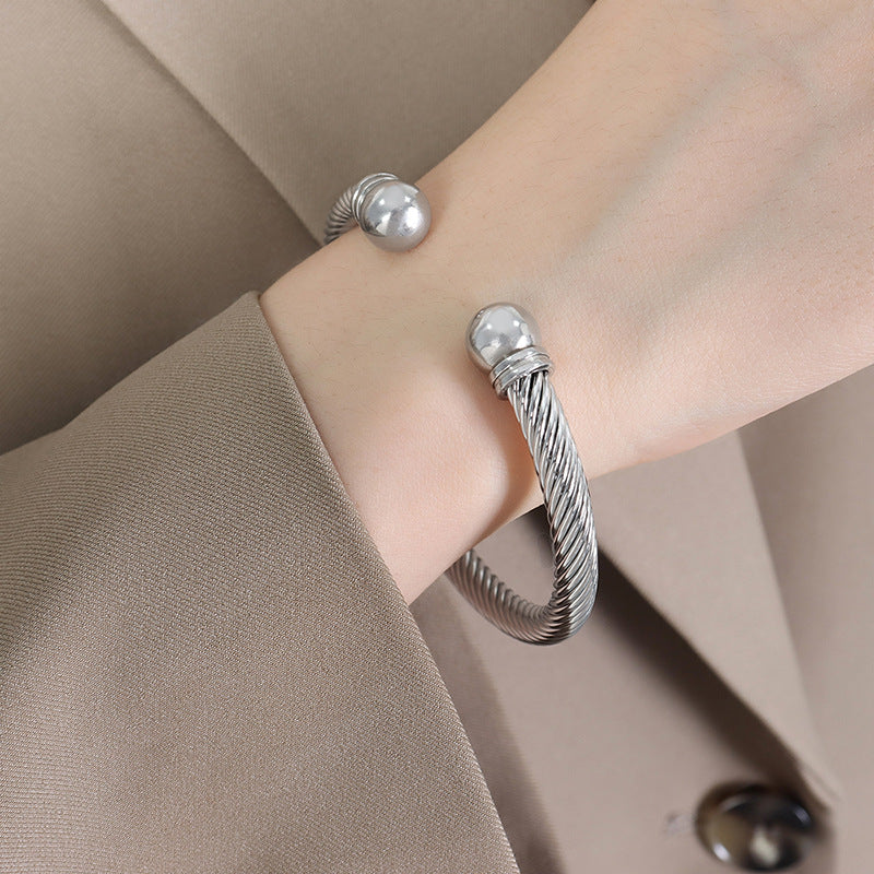Wholesale Ring Light Luxury Colorless Titanium Steel Bracelet