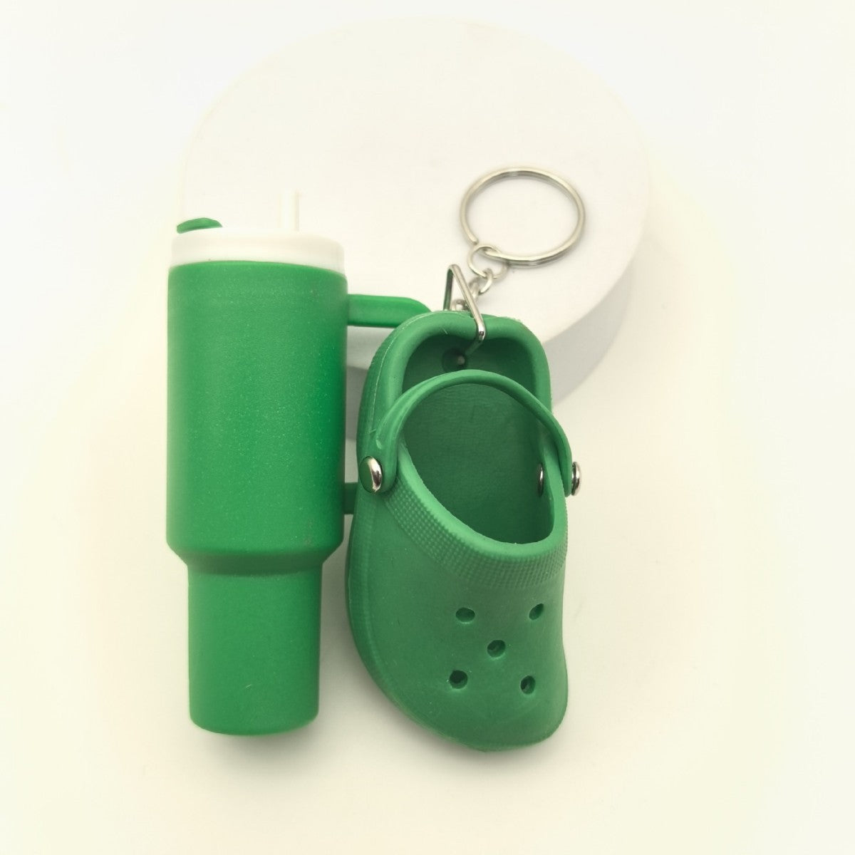 Wholesale New Ice Cup Keychain and Mini Hole Shoes Keychain Combination Pendant Set Can Wrap