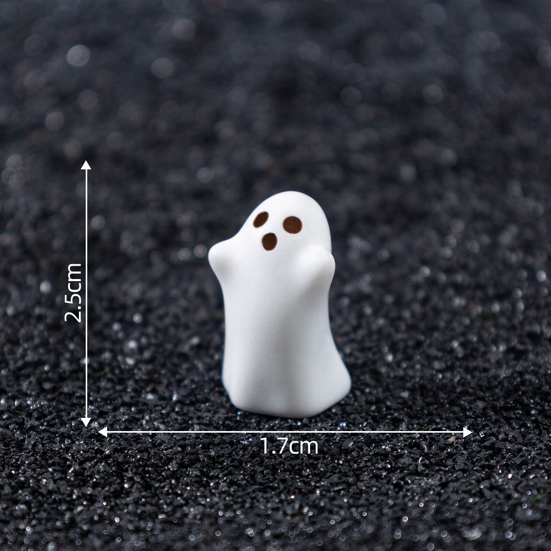 Wholesale Cute White Ghost Figurine Resin DIY Desktop Decor Decorative Accessory Gift